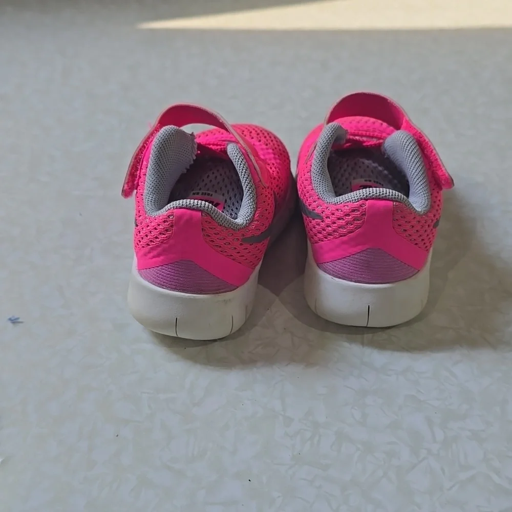 Pink and gray‎ Nike sneakers size 4C
